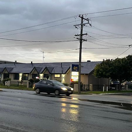 Shepparton Motor Inn Tudor House Motel Екстериор снимка