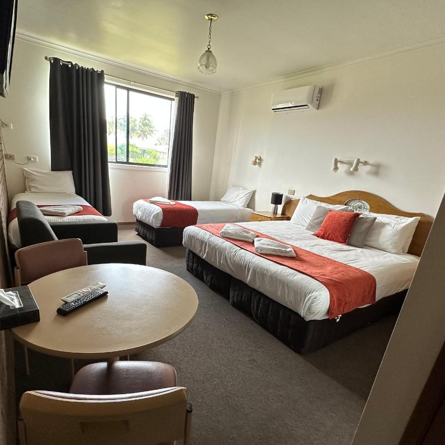 Shepparton Motor Inn Tudor House Motel Екстериор снимка